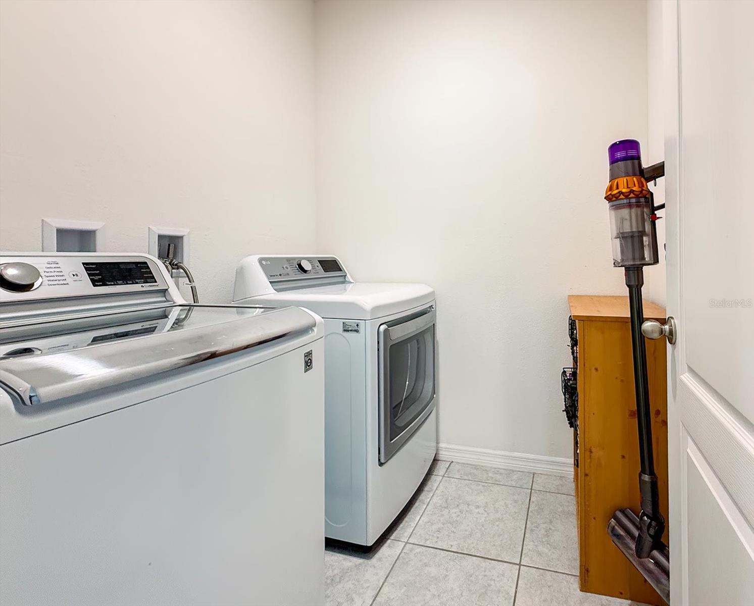 DELTONA LAKES UNIT 05 TR L REP - Residential