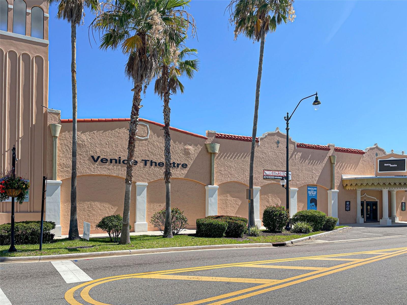 SOUTH VENICE - Residential