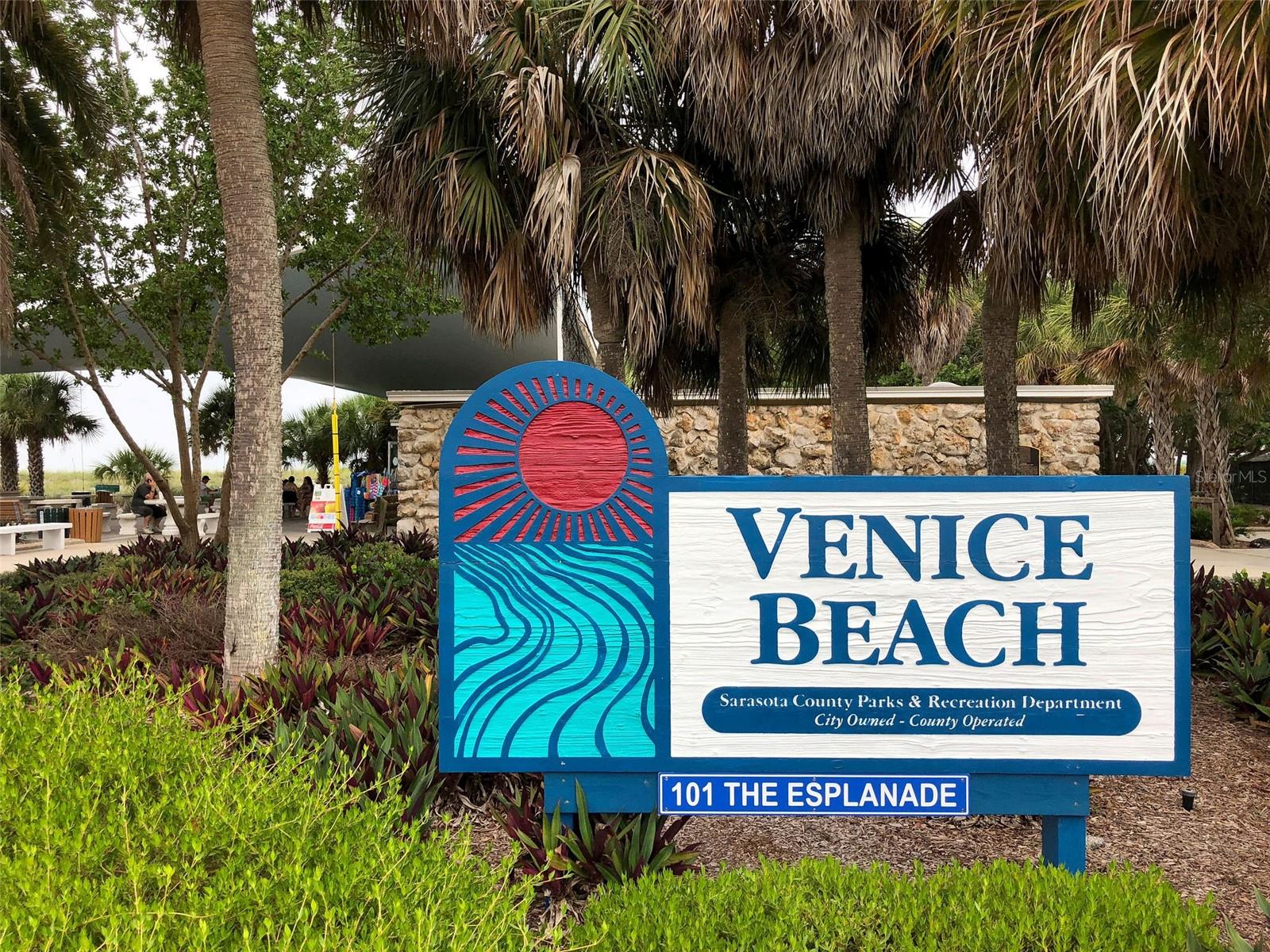 SOUTH VENICE - Residential