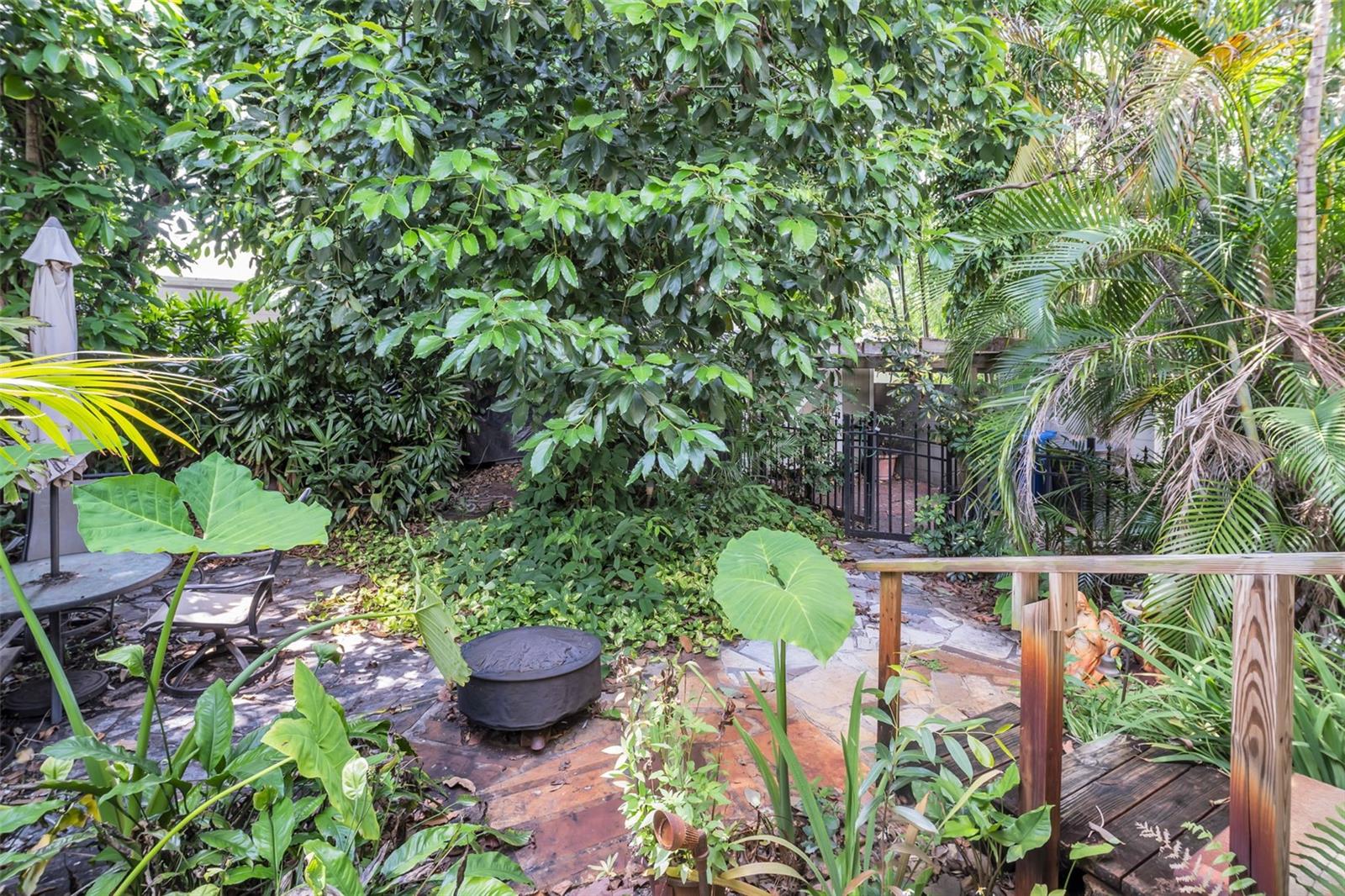 SUMNERS R H REP - Land