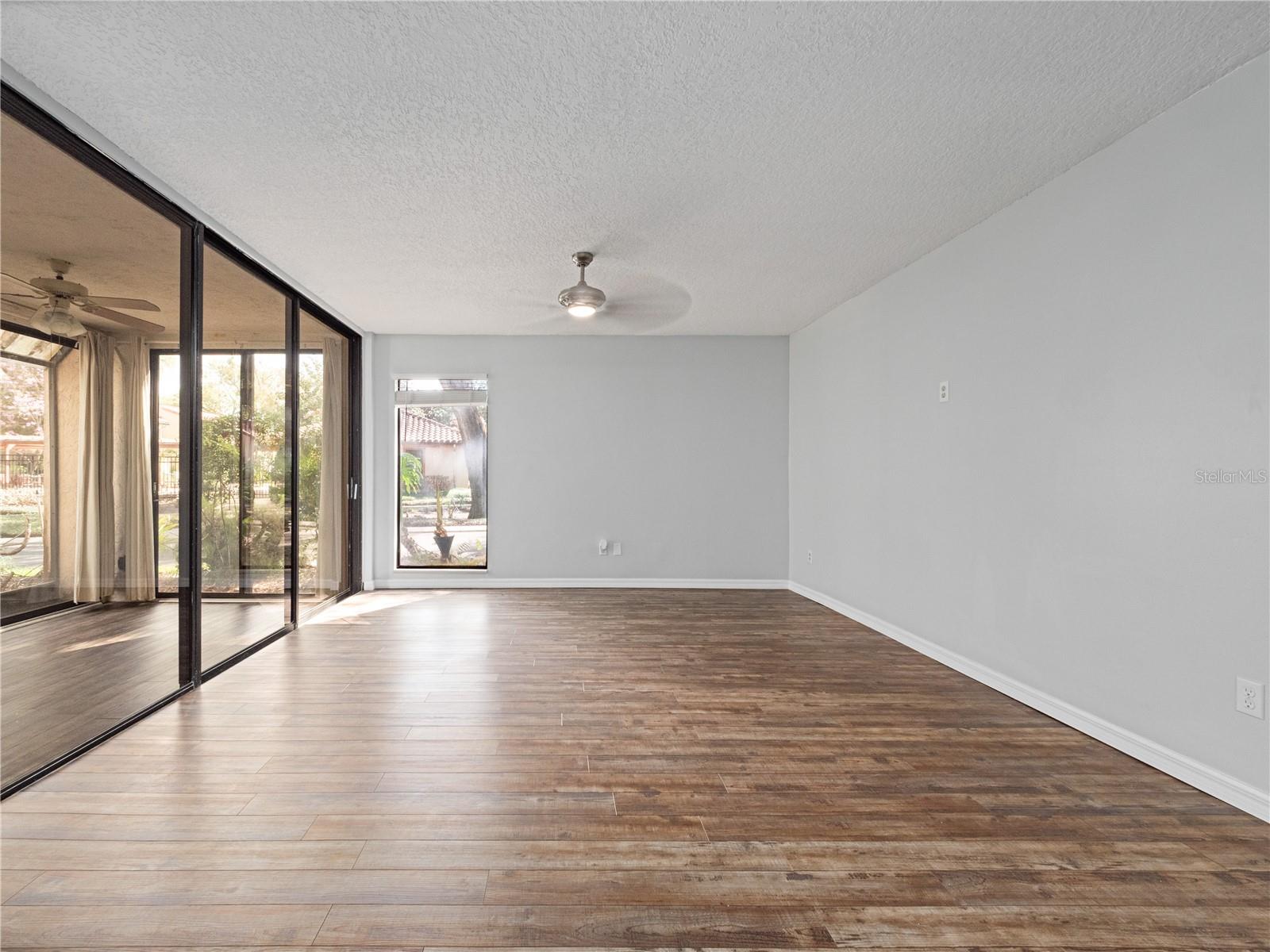 LAKE PINELOCH VILLAGE CONDO 02 - Residential