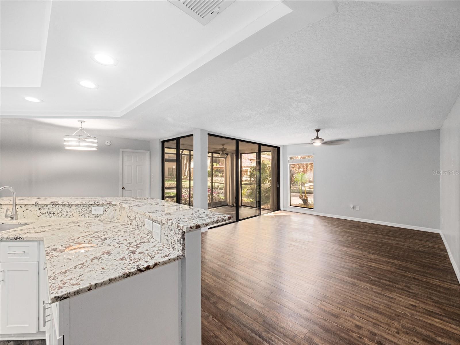 LAKE PINELOCH VILLAGE CONDO 02 - Residential