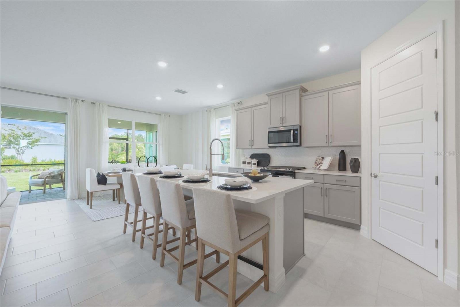 LAKES OF MOUNT DORA - Residential