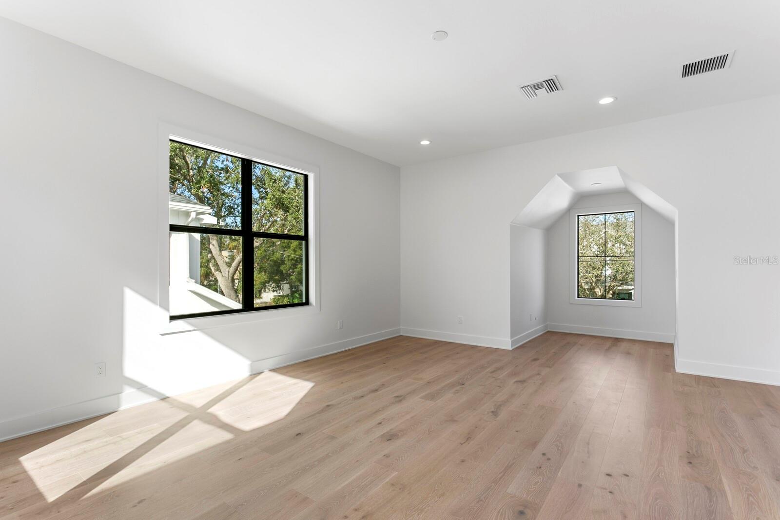 MARYLAND MANOR REV - Residential