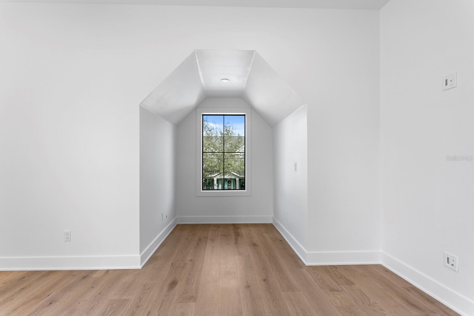 MARYLAND MANOR REV - Residential