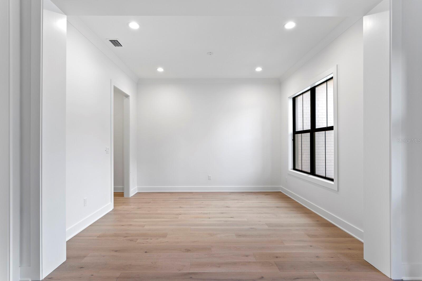 MARYLAND MANOR REV - Residential