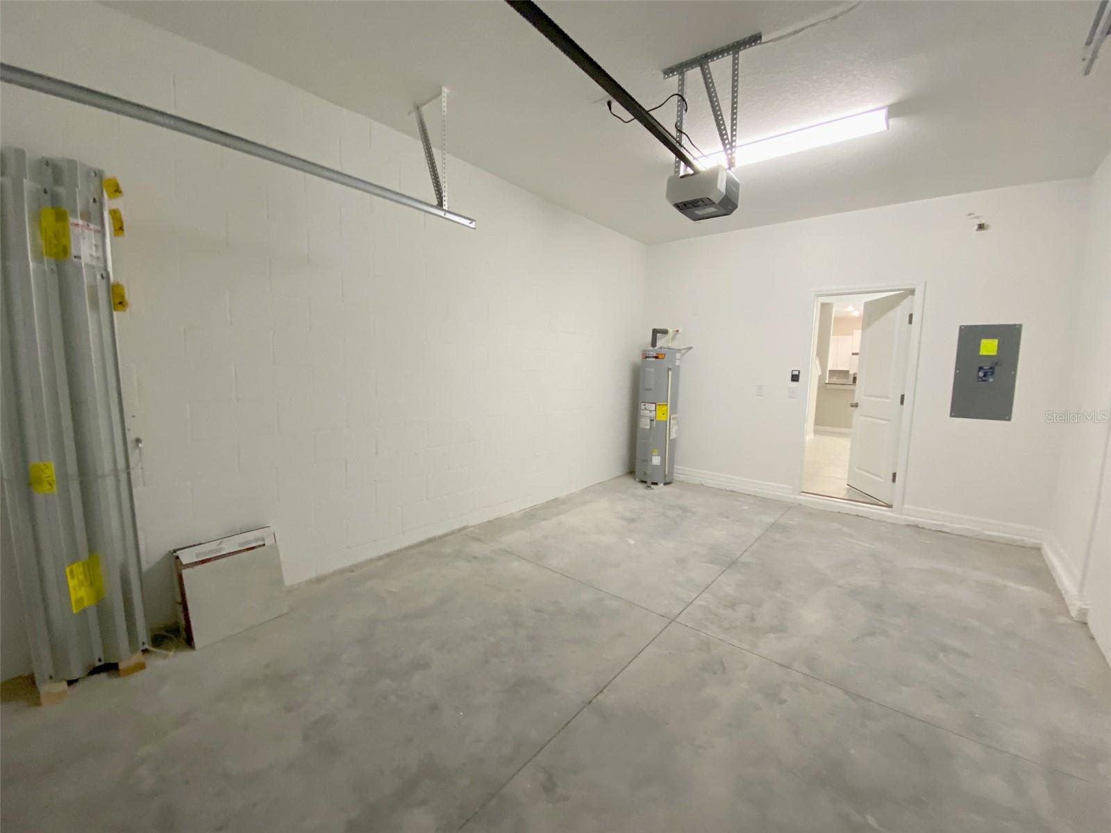 VENTANA TWNHMS AT WATERS EDGE - Residential Lease