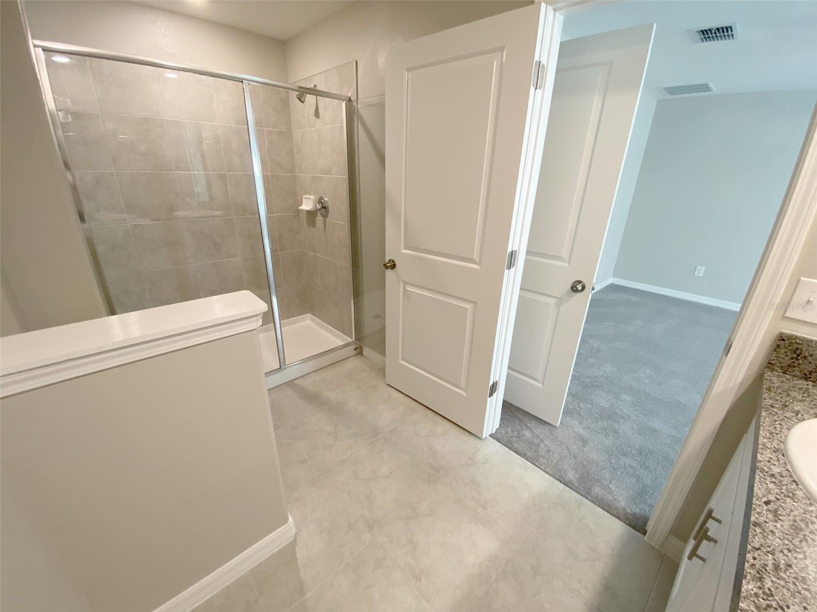 VENTANA TWNHMS AT WATERS EDGE - Residential Lease