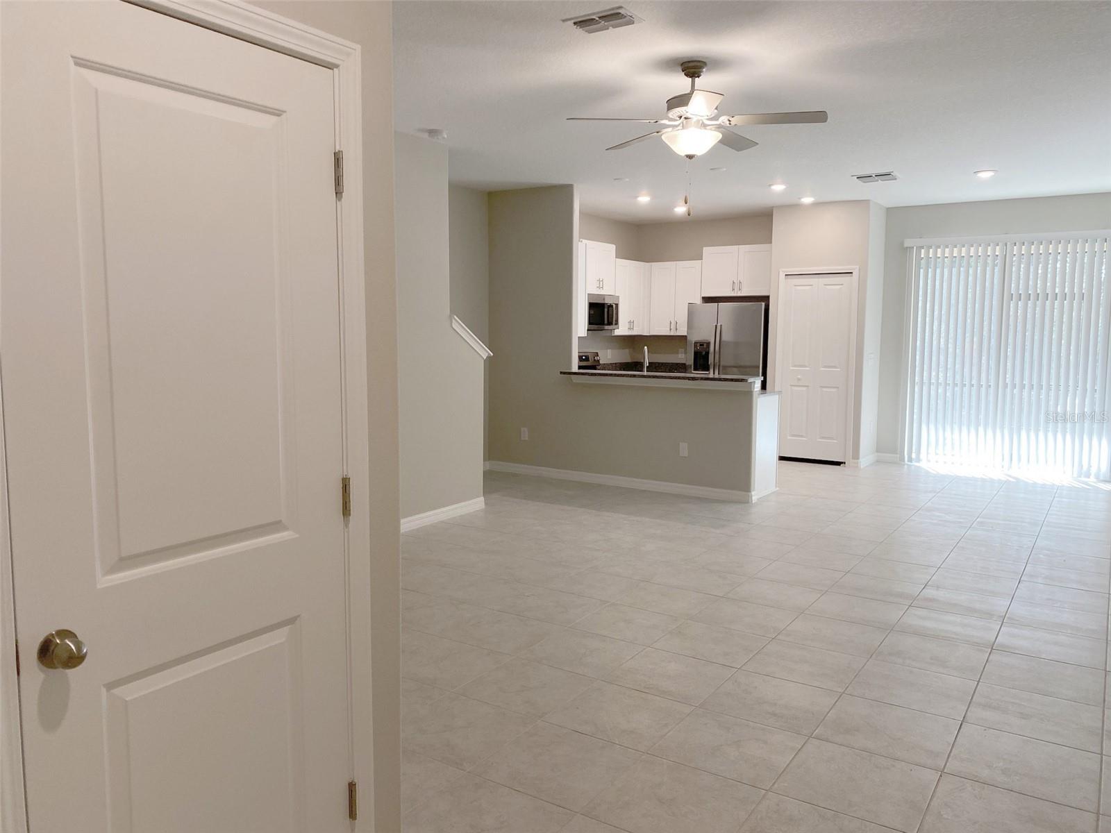 VENTANA TWNHMS AT WATERS EDGE - Residential Lease