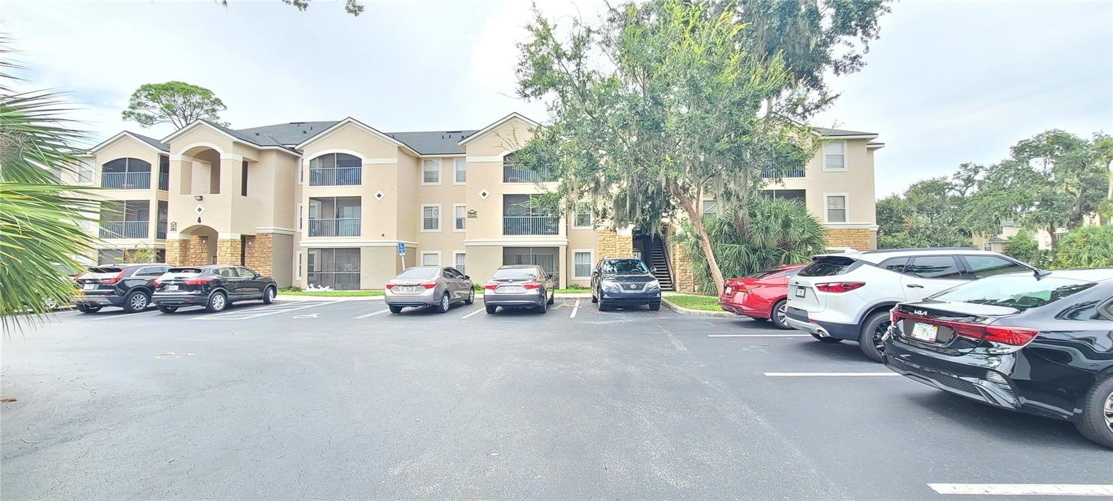 VILLAGGIO ON LAKES - Residential