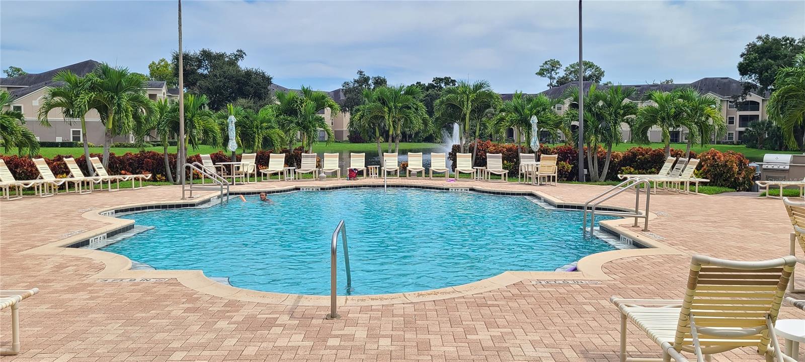 VILLAGGIO ON LAKES - Residential