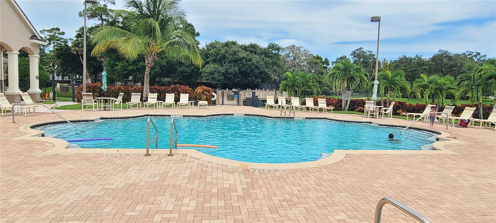 VILLAGGIO ON LAKES - Residential