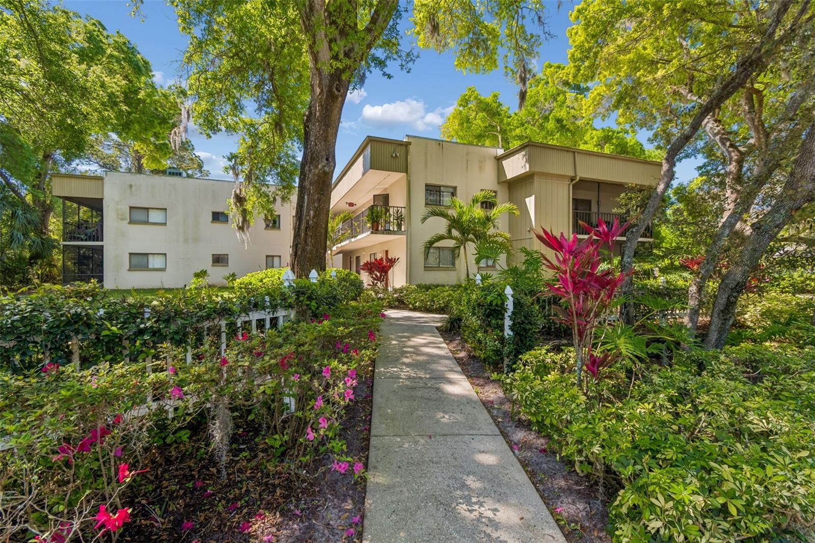 FOX CHASE WEST CONDO - Residential Lease