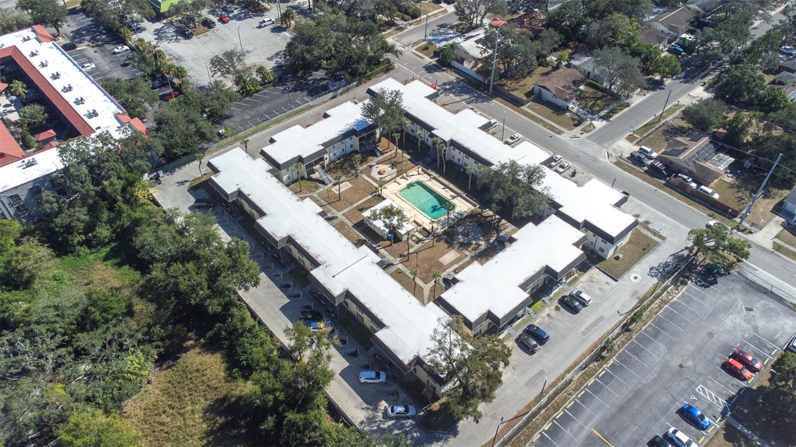 ROSEWOOD GARDENS A CONDONMINIU - Residential