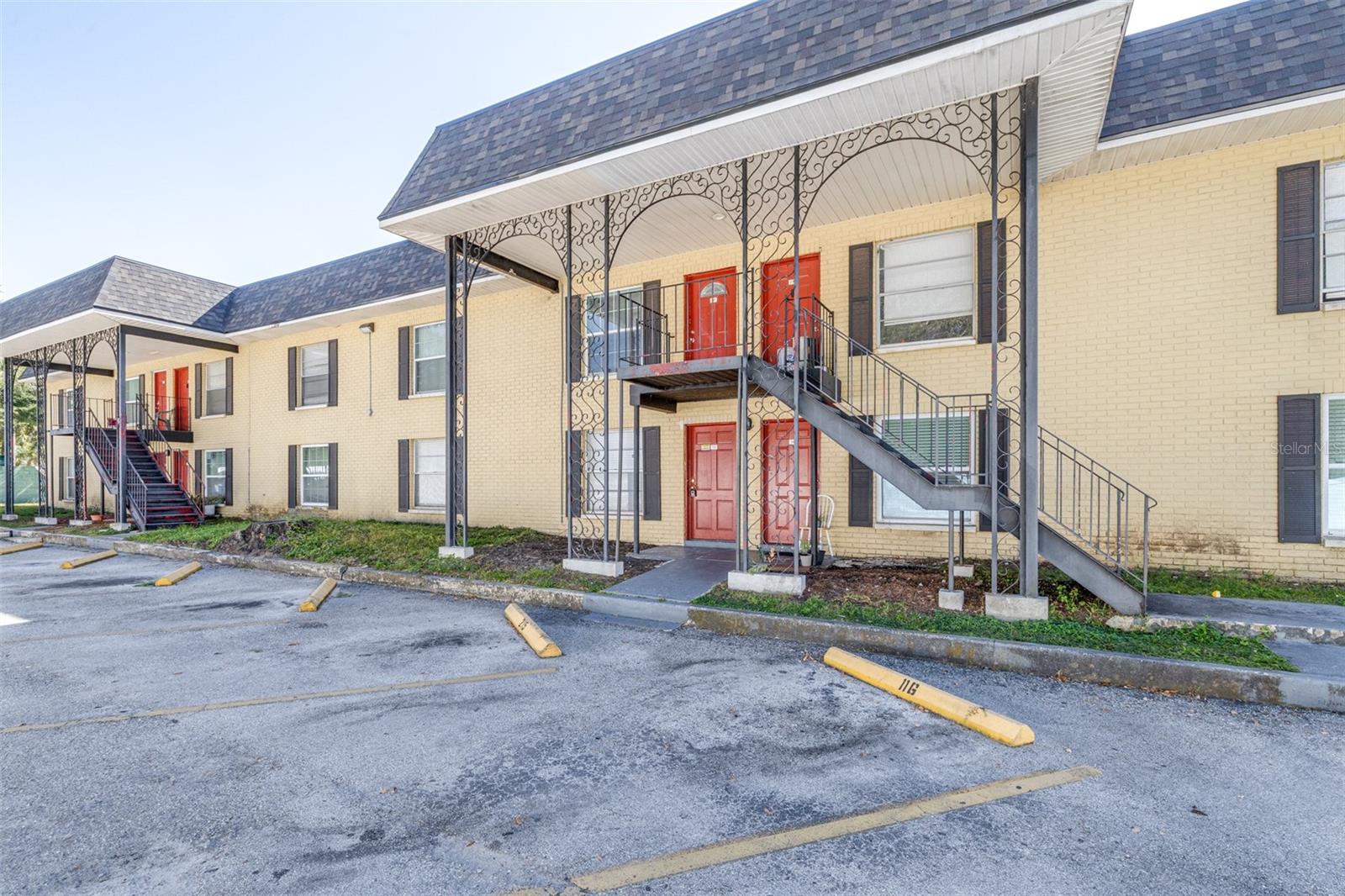 ROSEWOOD GARDENS A CONDONMINIU - Residential