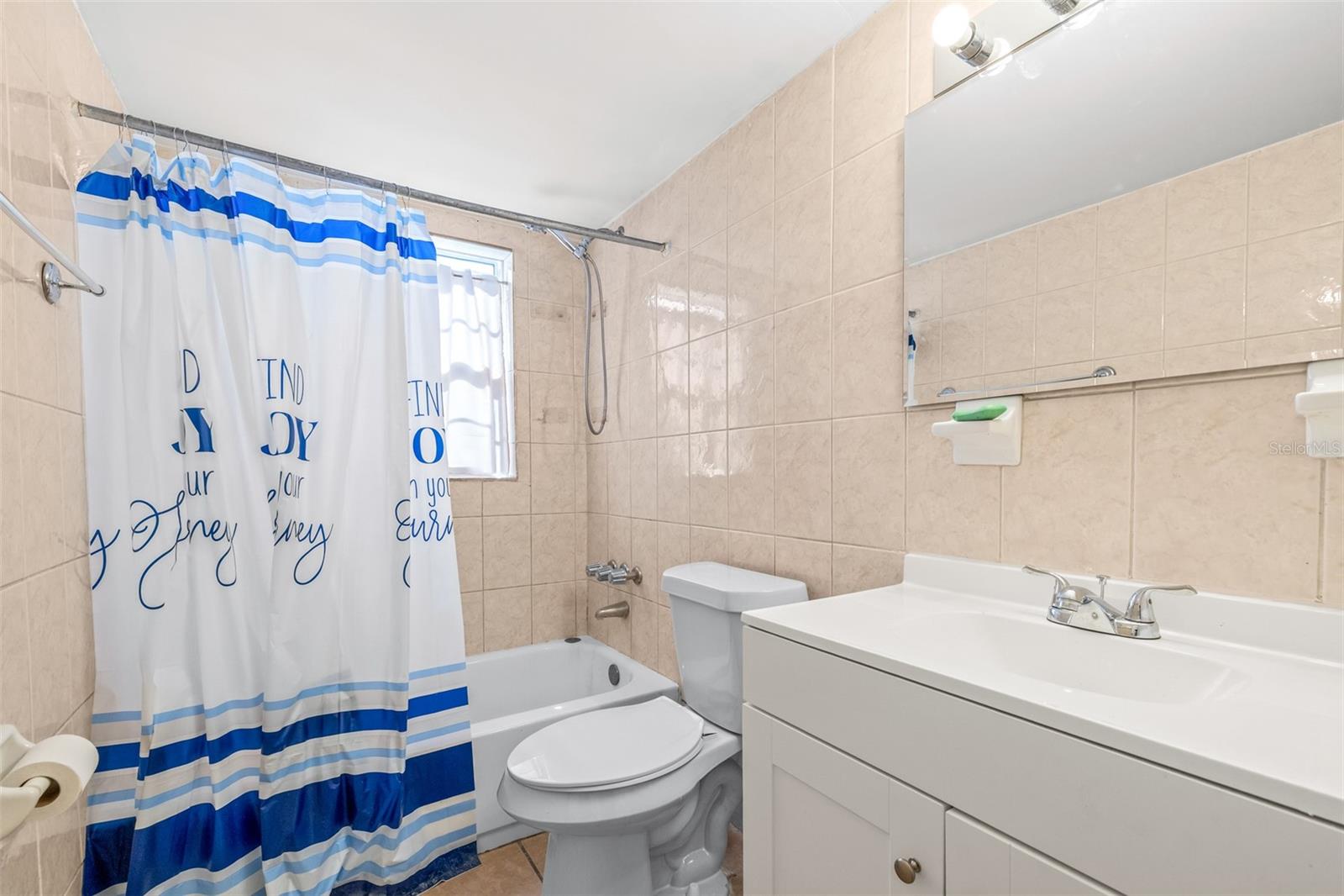 ROSEWOOD GARDENS A CONDONMINIU - Residential