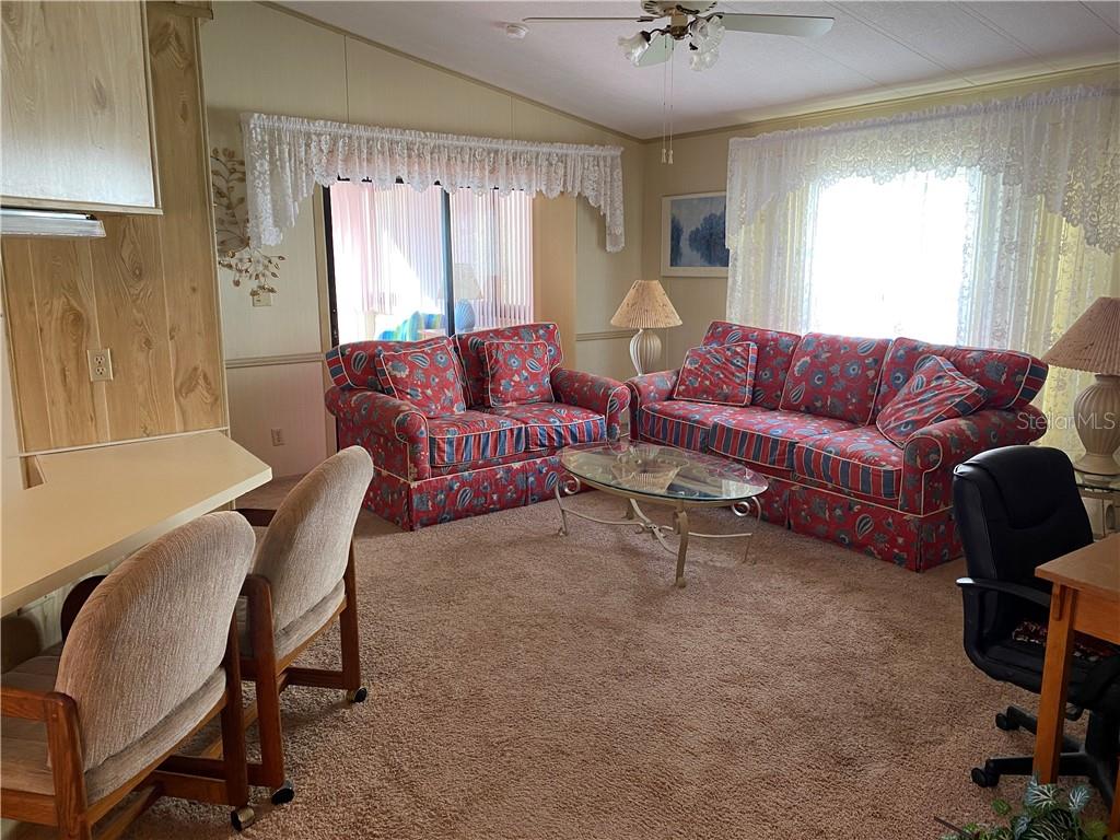 RIDGEWOOD MEADOWS CONDO PH I - Residential Lease