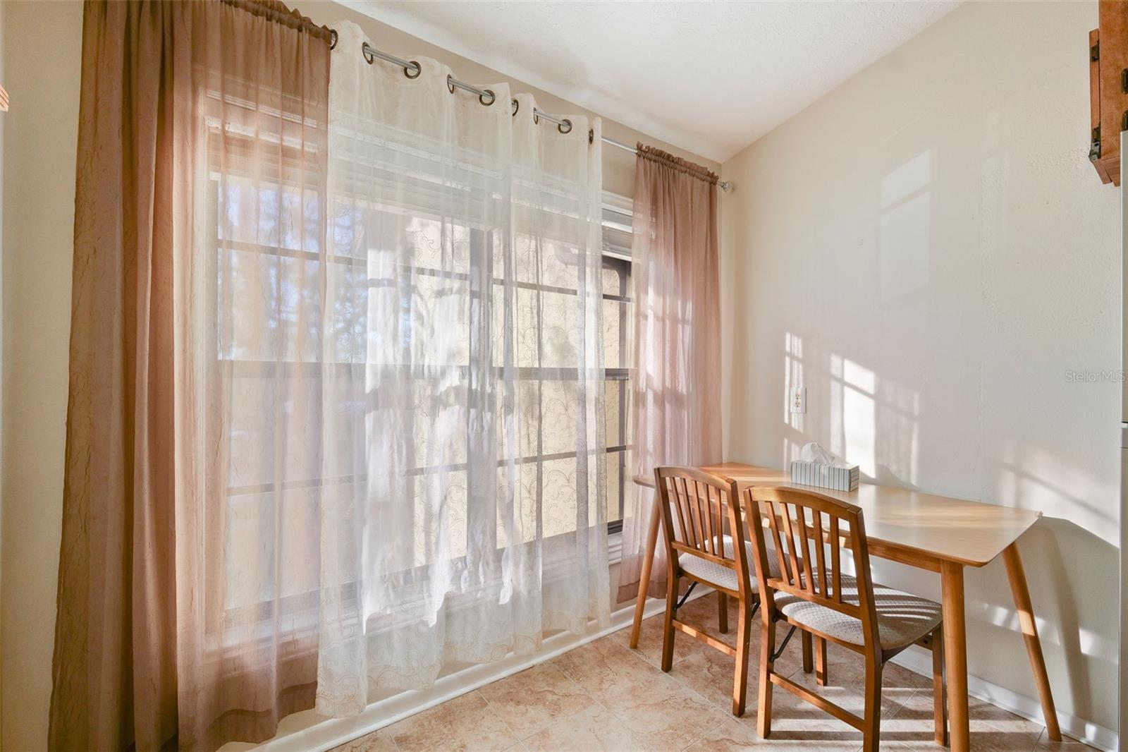 FOREST LAKE CONDO - Residential Lease