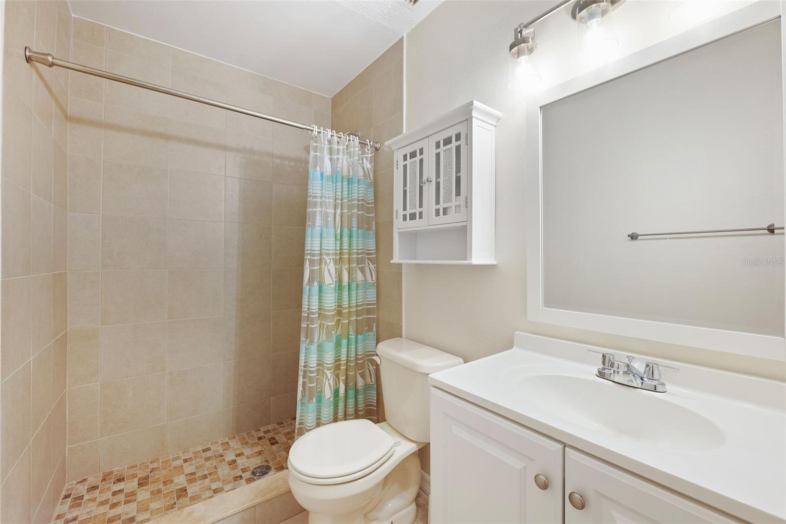 FOREST LAKE CONDO - Residential Lease