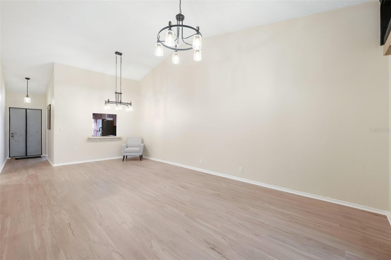 FOREST LAKE CONDO - Residential Lease