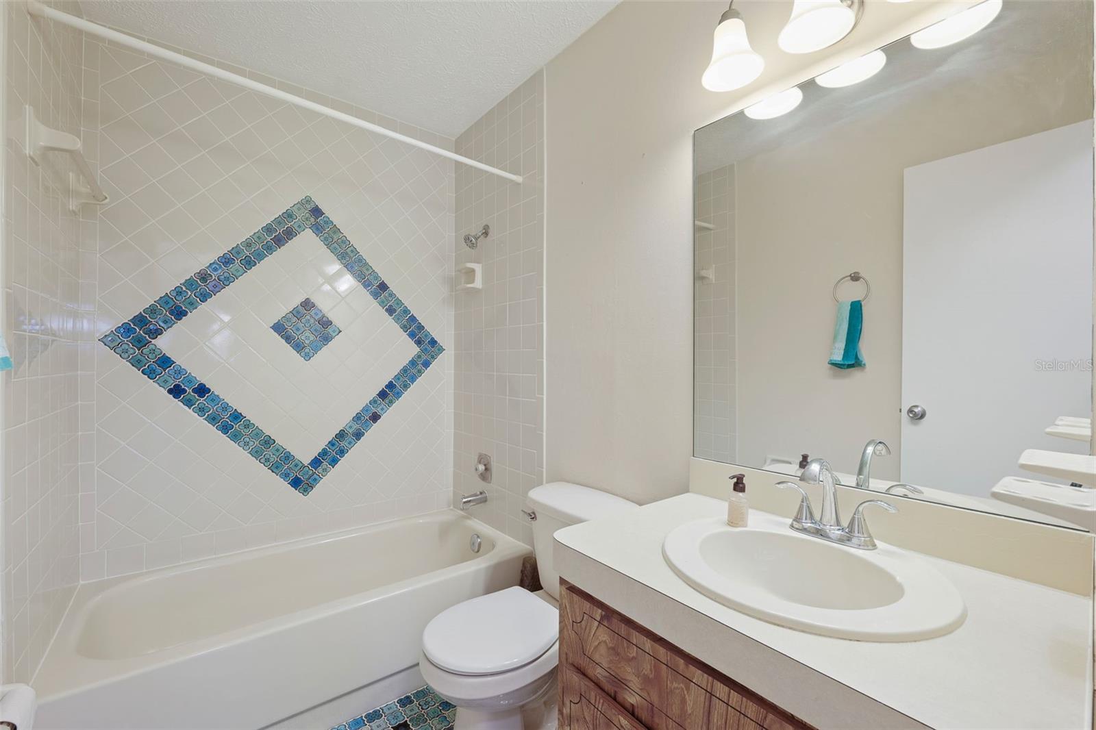 FOREST LAKE CONDO - Residential Lease