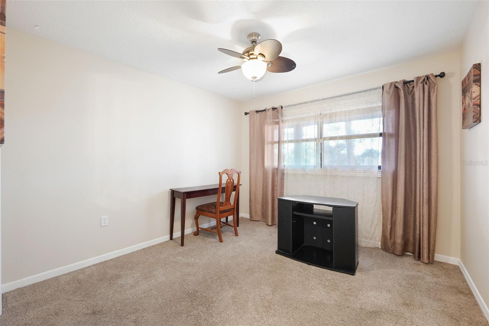 FOREST LAKE CONDO - Residential Lease