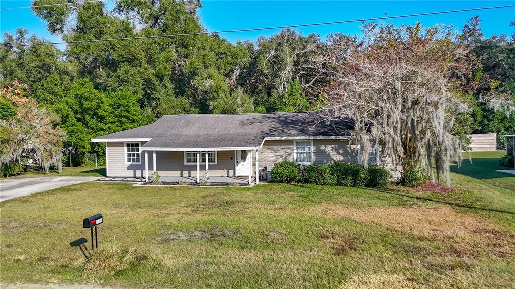 Photo of 11340 Sally Road, Dade City, FL 33525 (MLS # TB8450325)