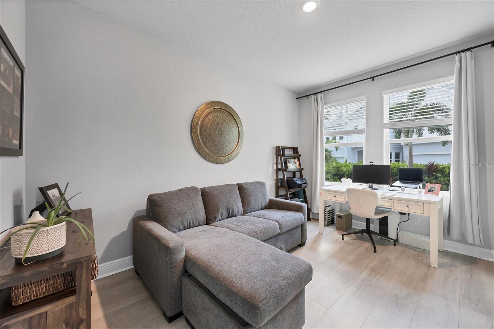 PAYNE PARK VILLAGE PH I - Residential Lease