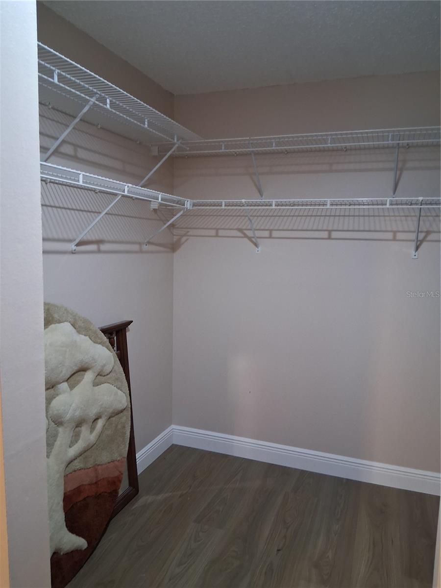 COUNTRY RUN UNIT 3 - Residential