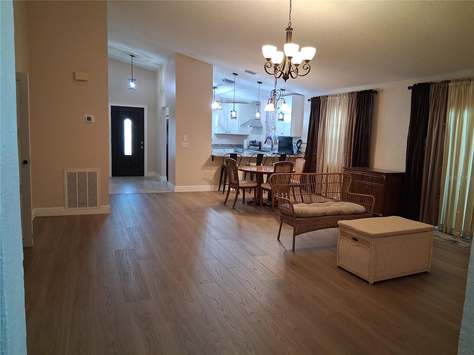 COUNTRY RUN UNIT 3 - Residential