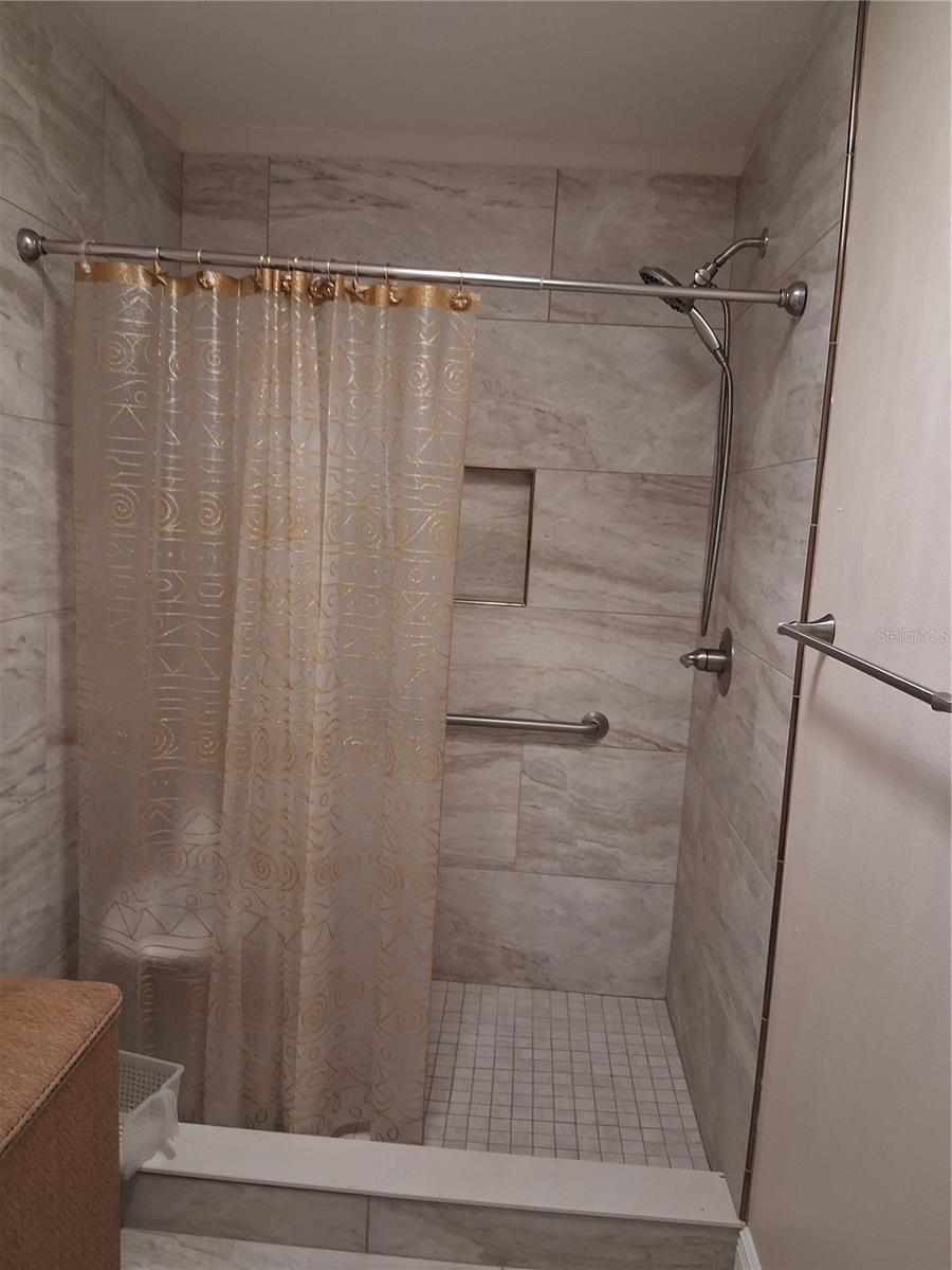 COUNTRY RUN UNIT 3 - Residential