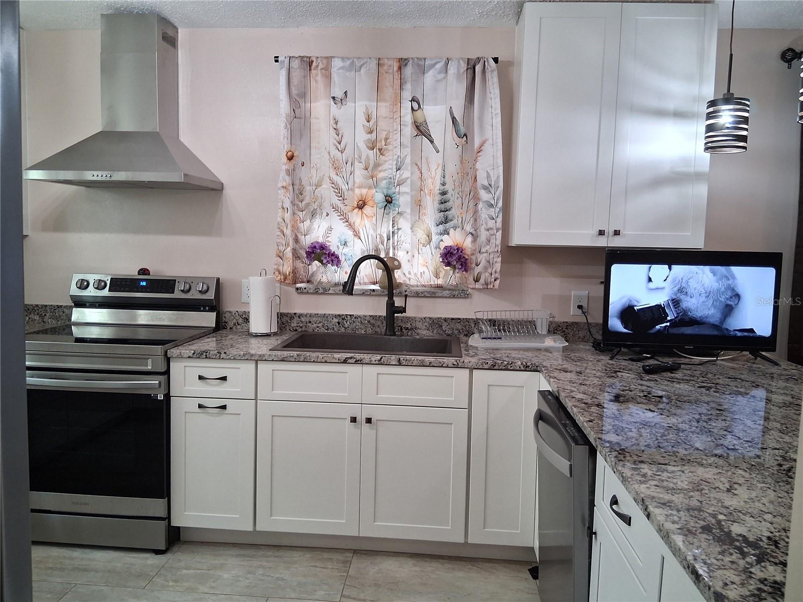 COUNTRY RUN UNIT 3 - Residential