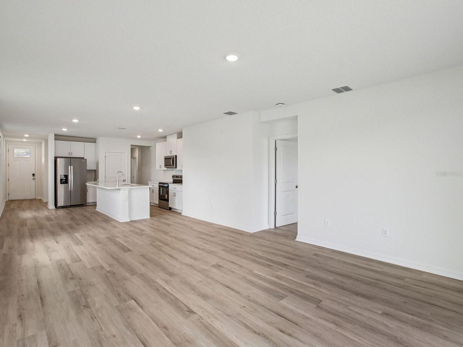 BENTON HILLS - Residential