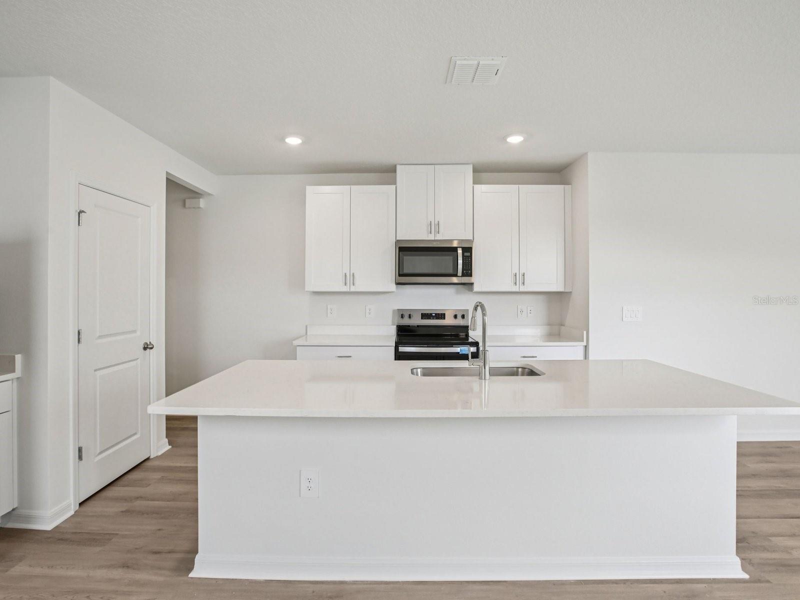 BENTON HILLS - Residential