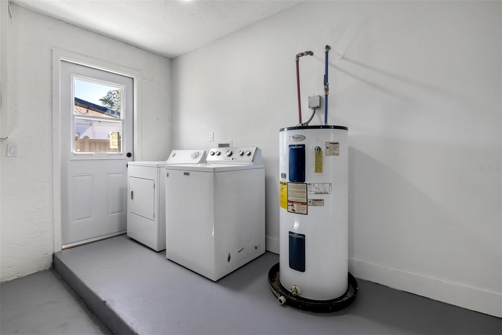 BEAR LAKE MANOR - Residential