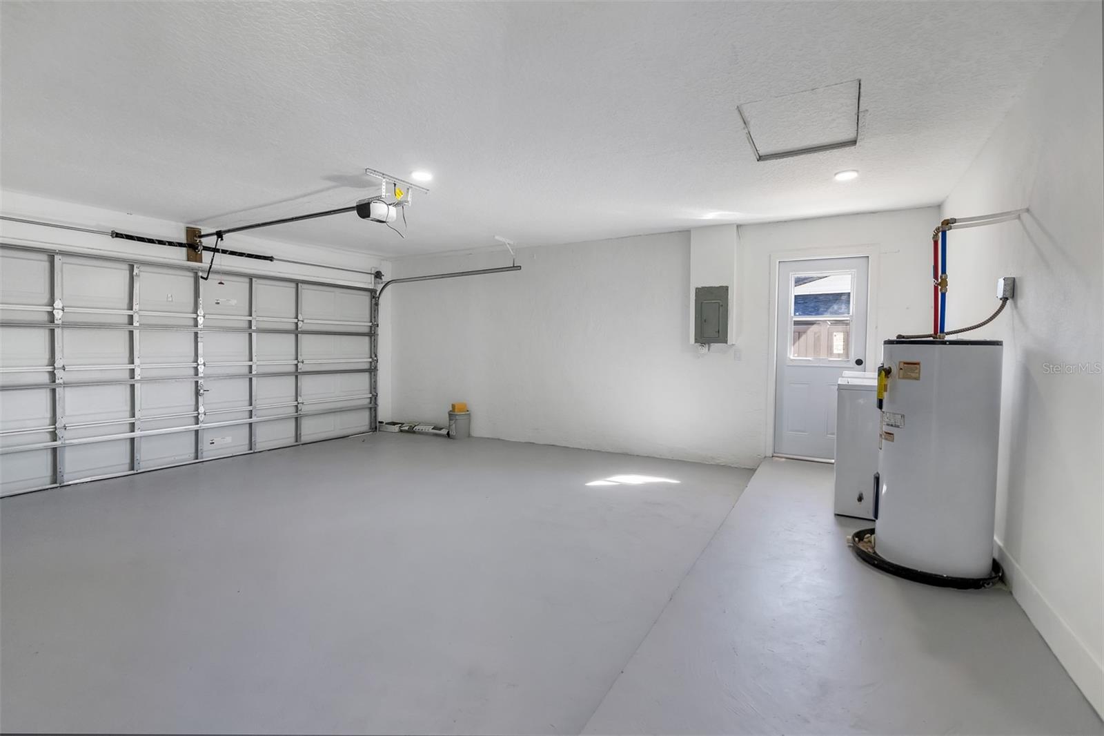 BEAR LAKE MANOR - Residential