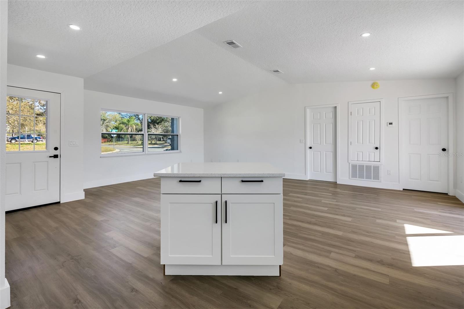 BEAR LAKE MANOR - Residential