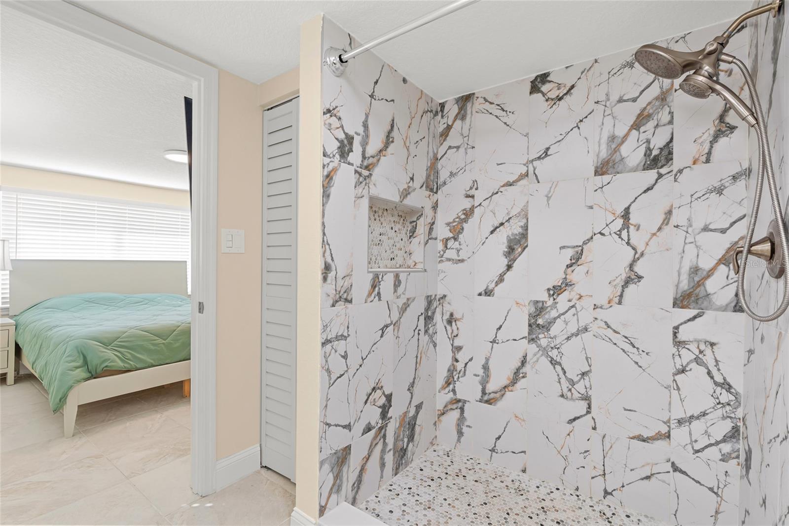 GULF SHORES 6TH ADD - Residential