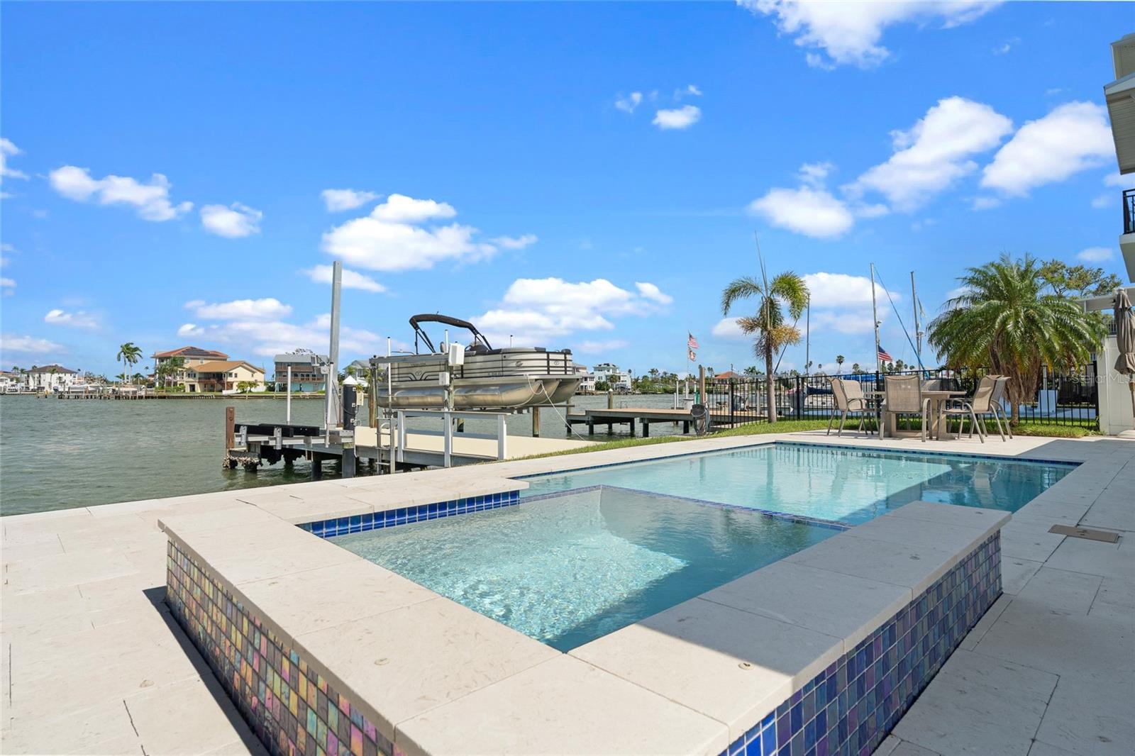 GULF SHORES 6TH ADD - Residential