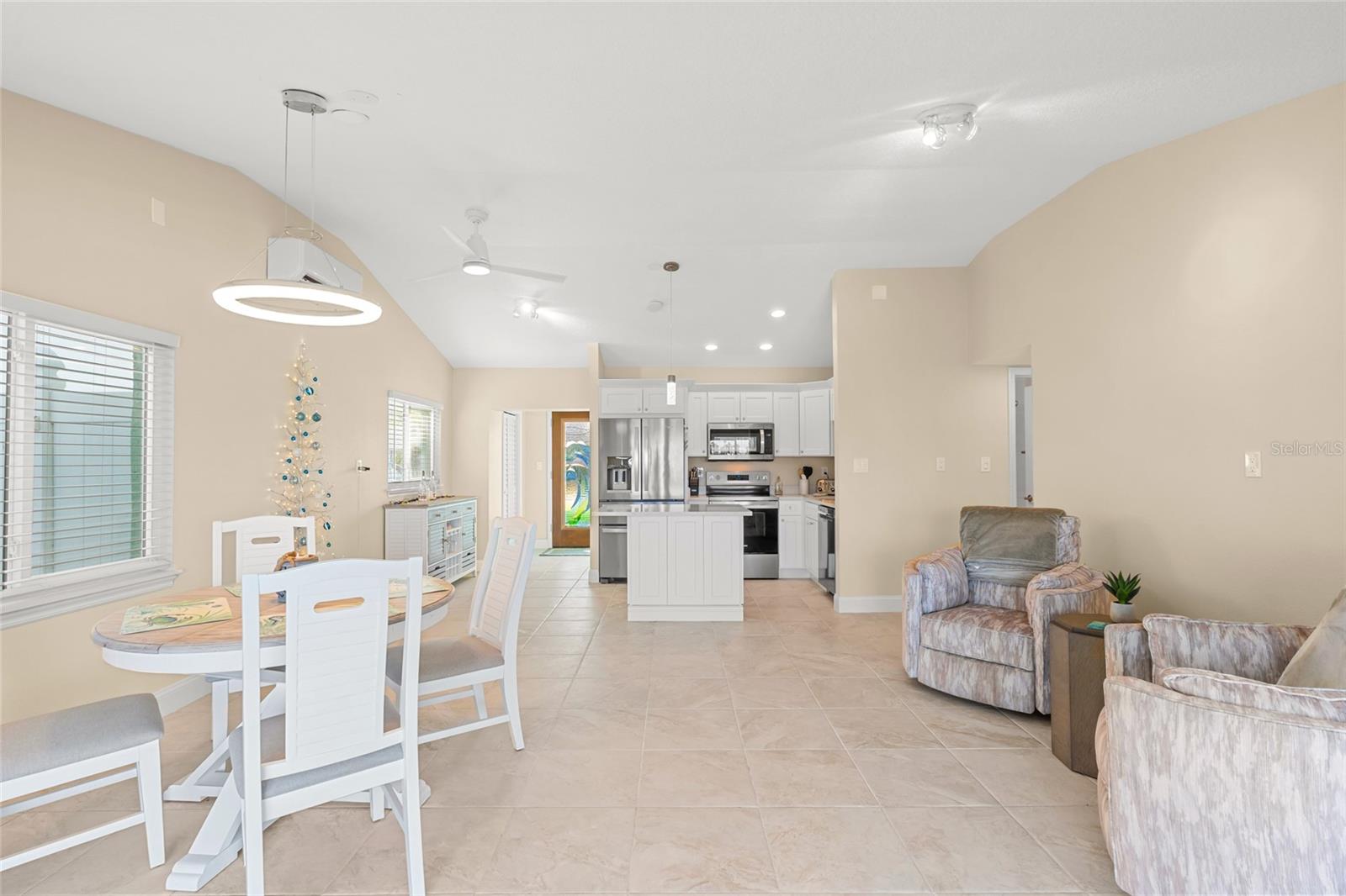 GULF SHORES 6TH ADD - Residential