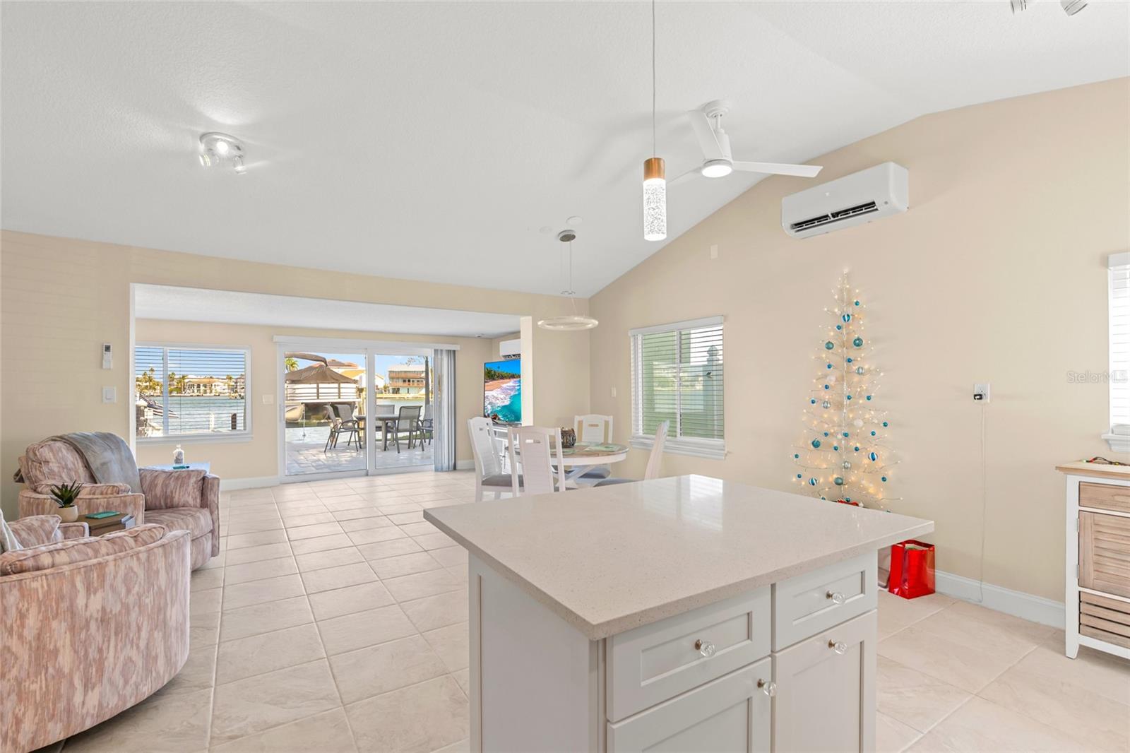 GULF SHORES 6TH ADD - Residential