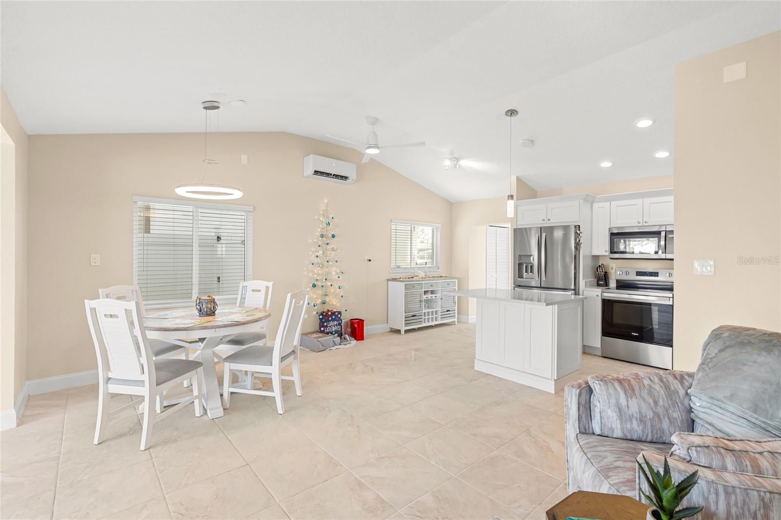 GULF SHORES 6TH ADD - Residential