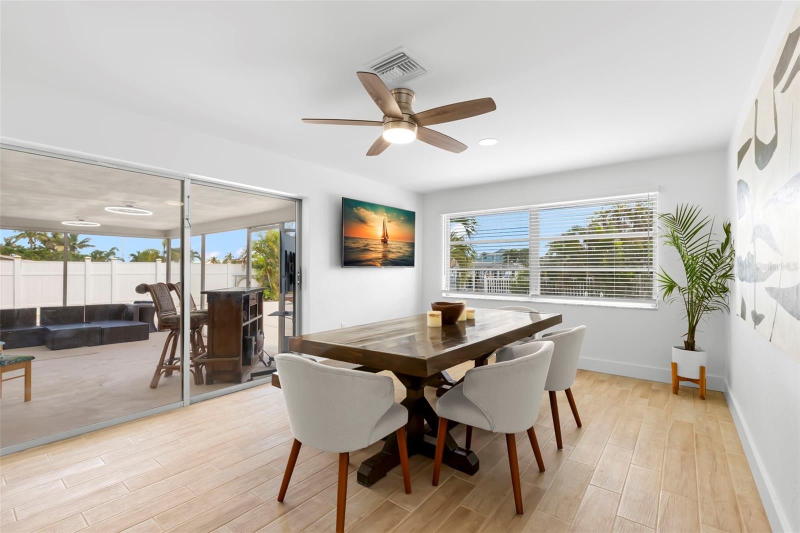 CAPRI ISLE SUB - Residential