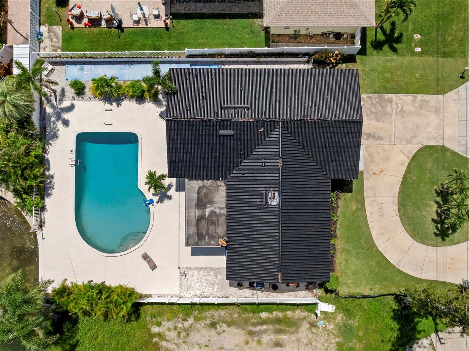 CAPRI ISLE SUB - Residential