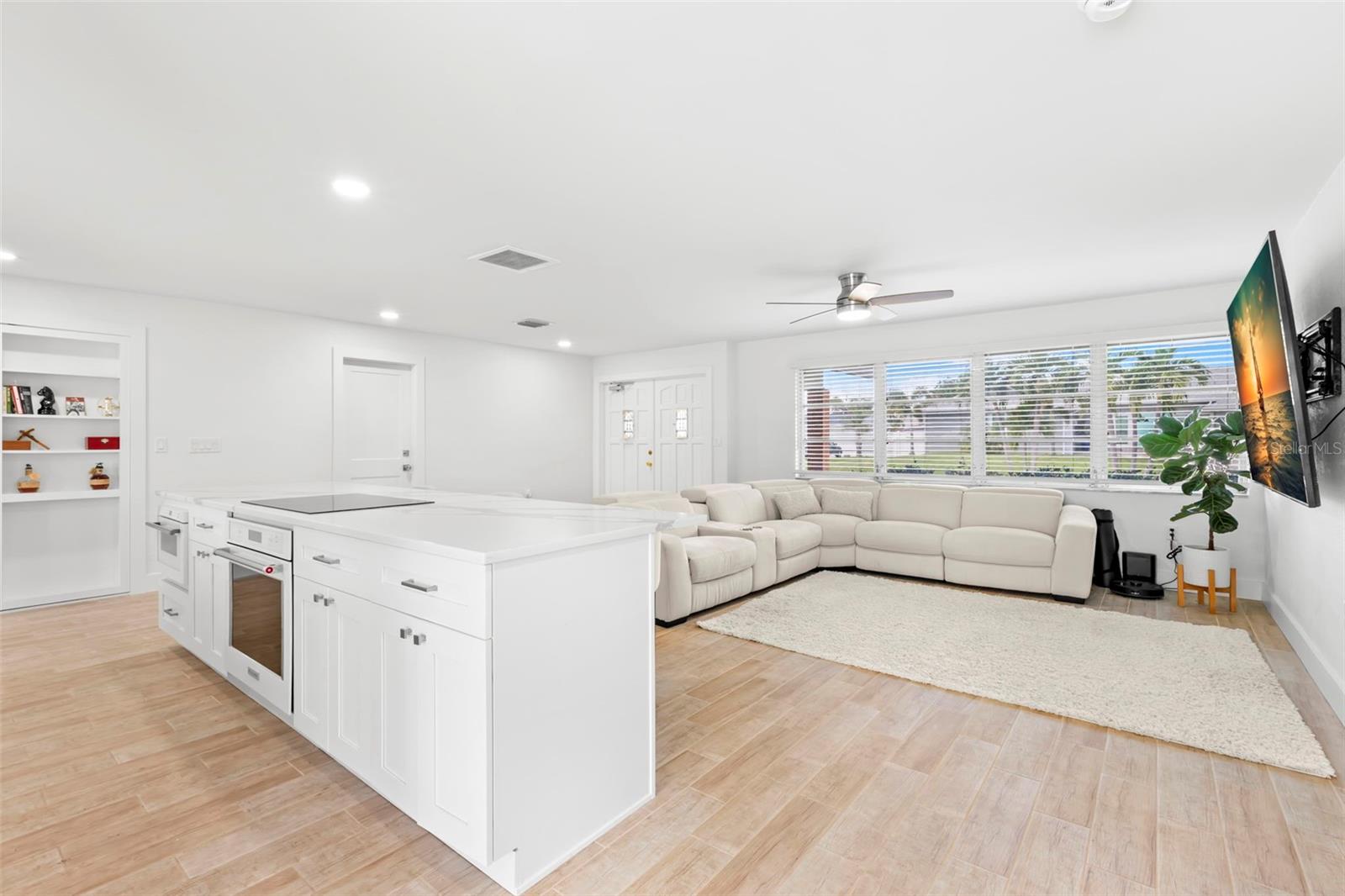 CAPRI ISLE SUB - Residential