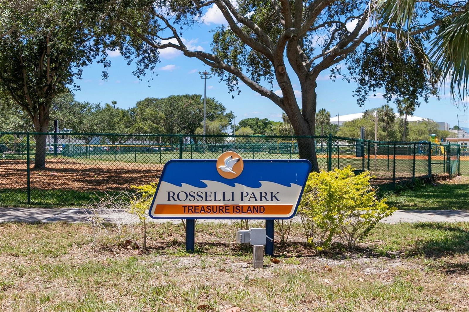 CAPRI ISLE SUB - Residential