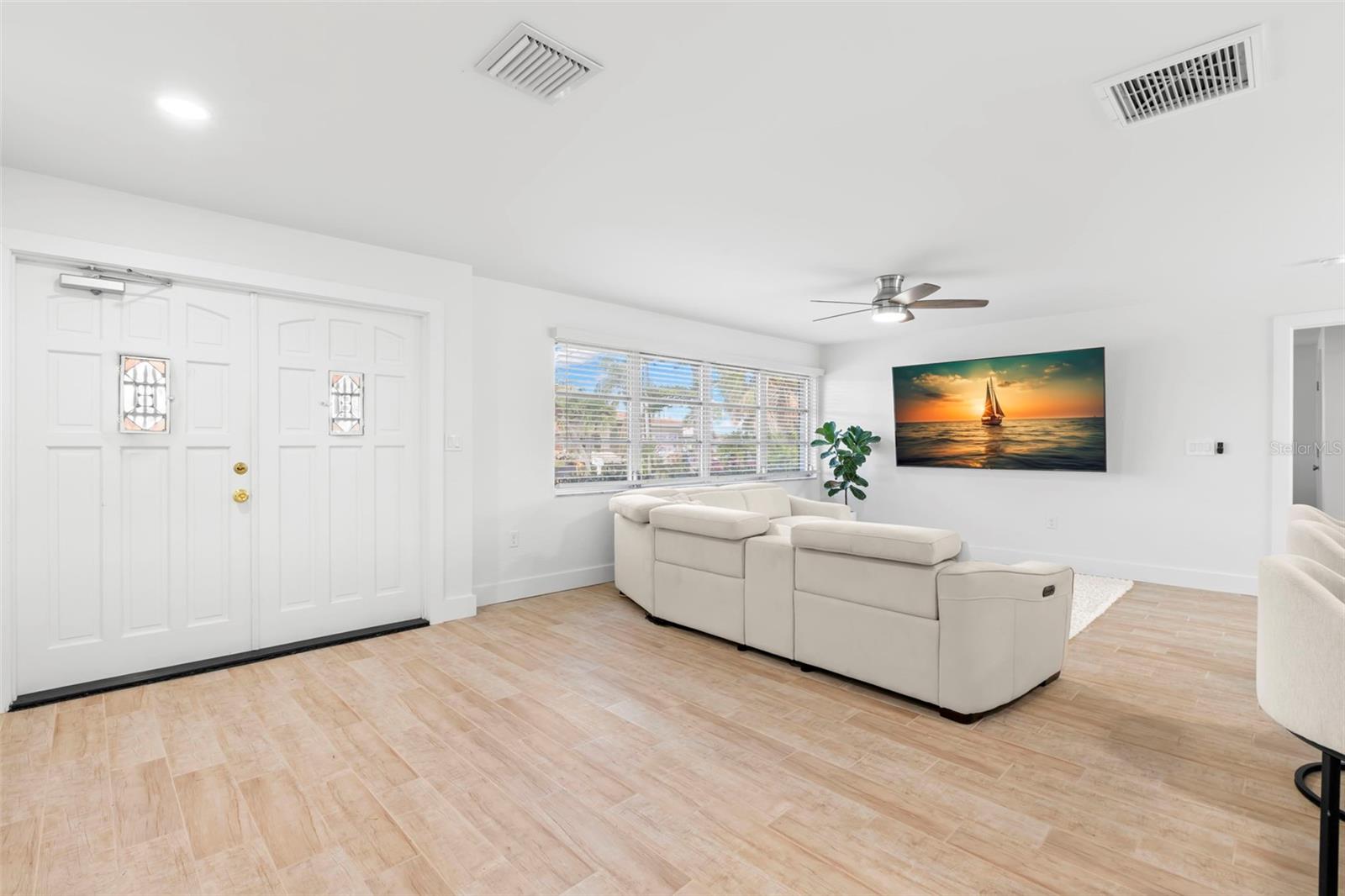 CAPRI ISLE SUB - Residential