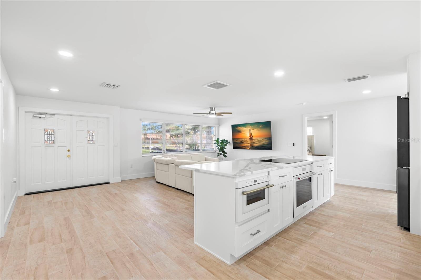 CAPRI ISLE SUB - Residential