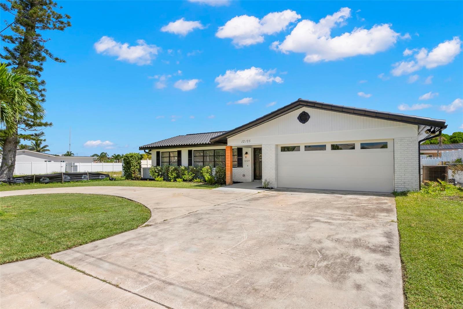 CAPRI ISLE SUB - Residential
