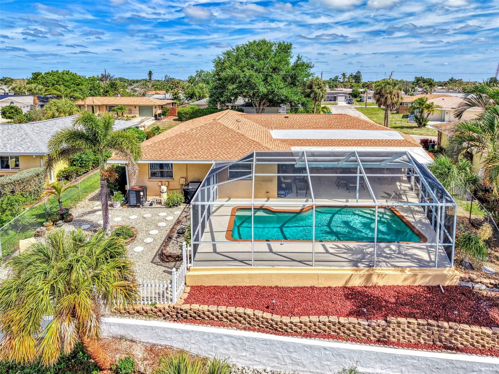 VENICE GARDENS - Residential